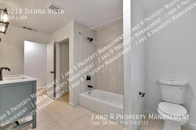 Building Photo - 4218 Sierra Vista Ave