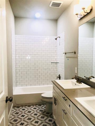 Building Photo - 17644 Bottlebrush Dr