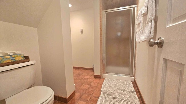 Building Photo - "Charming 3-Bed Oasis in Minneapolis – Spacious 1802 Sq Ft with 2 Full Baths!"