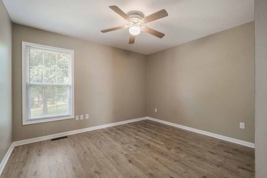 Building Photo - 2644 Hibbitts Rd