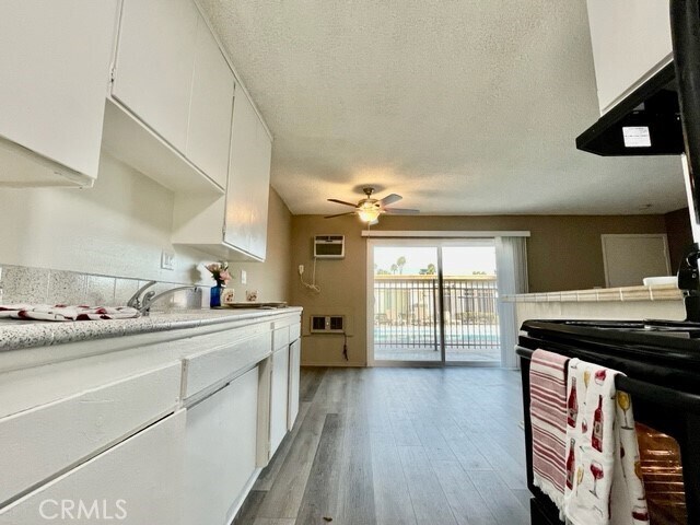 Building Photo - 686 E Cottonwood Rd