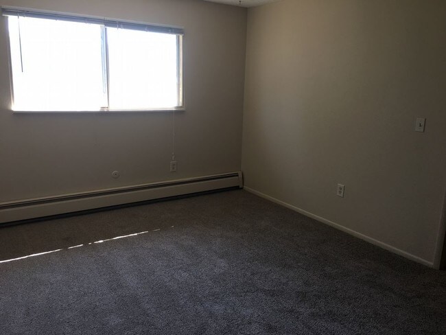 Building Photo - 7091 Hooker St