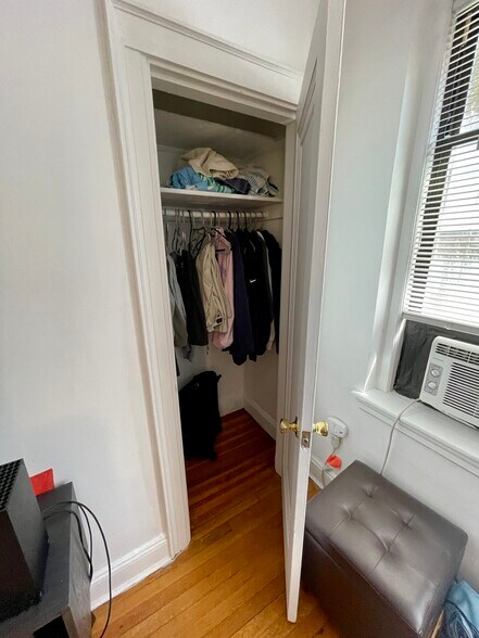 Building Photo - 141 Englewood Ave