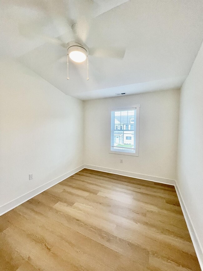Building Photo - 556 Leesville Rd