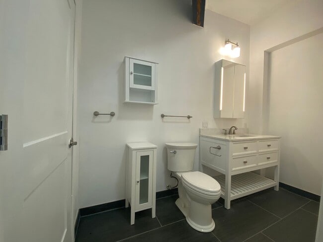 Building Photo - Newly Built 1-Bedroom Lake Como rental wit...