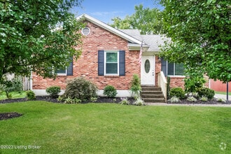 Building Photo - 8320 Silver Fox Rd