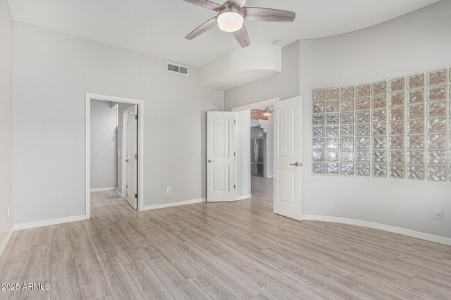 Building Photo - 16107 E Emerald Dr