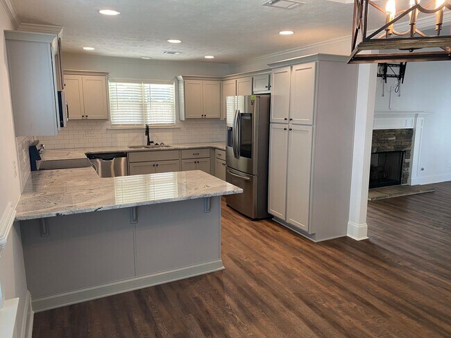 Building Photo - 3632 Kearsley St