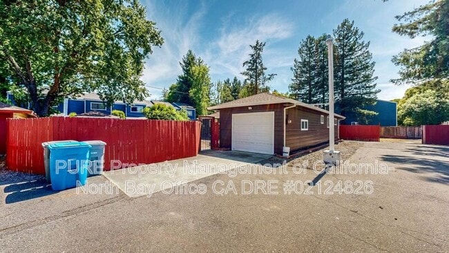 Building Photo - 791 Dutton Ave