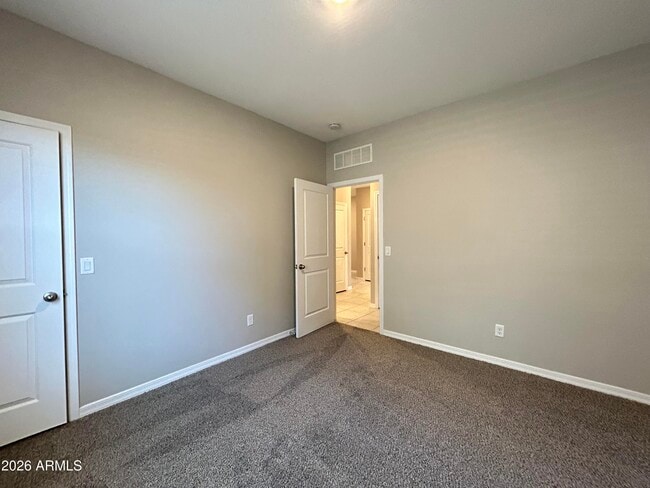 Building Photo - 6551 W Magdalena Ln