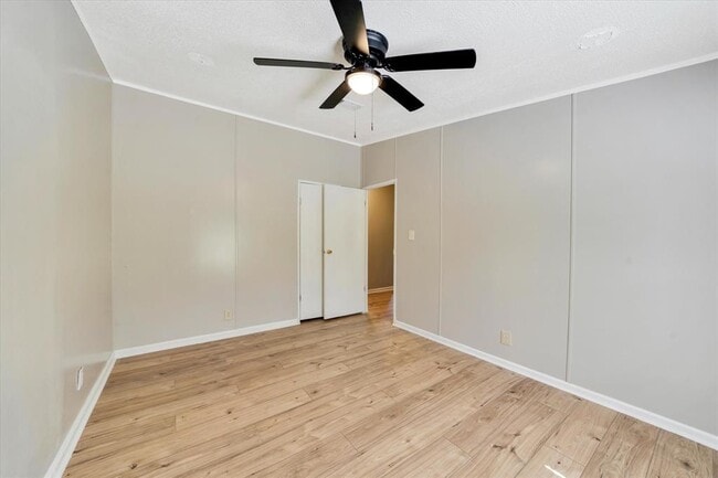 Building Photo - 1005 Monte Vista Dr