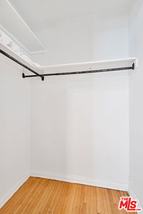 Building Photo - 2148 Prosser Ave