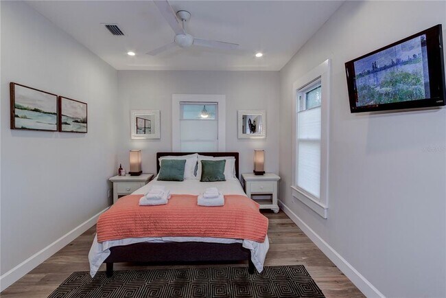 Building Photo - 1201 S Palmetto Ave