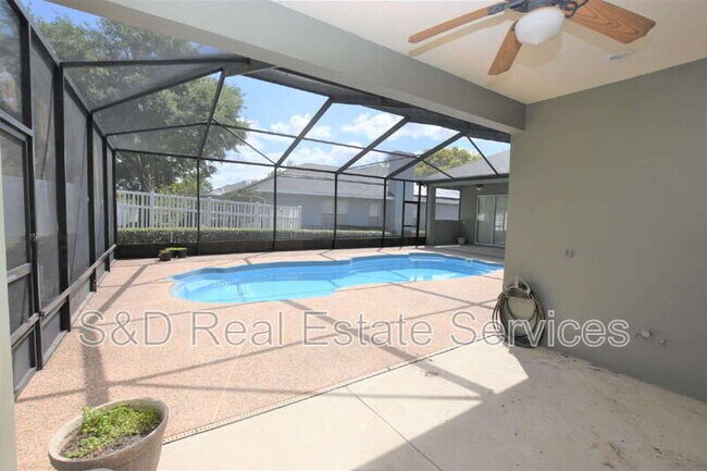 Building Photo - 2218 Longleaf Cir