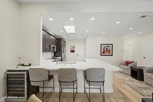 Building Photo - 11416 E Altadena Ave