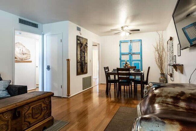 Building Photo - 10545 W Coggins Dr