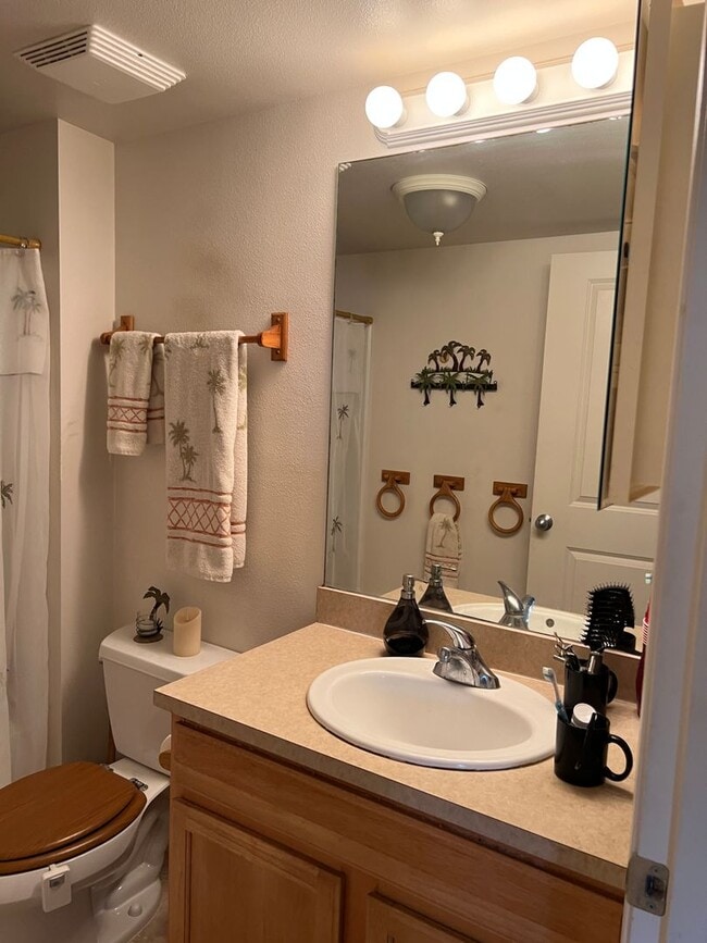 Building Photo - 2b/2b Fully furnished Kahana Villas
