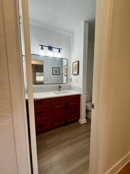 Building Photo - 1085 12th St