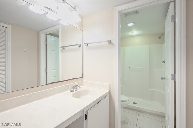 Building Photo - 2370 Naples Trace Cir