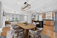 Building Photo - 7903 Woodbury Dr