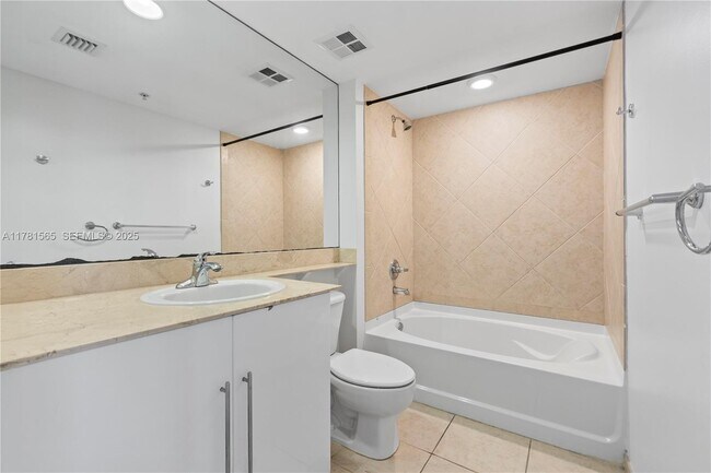 Building Photo - 325 S Biscayne Blvd