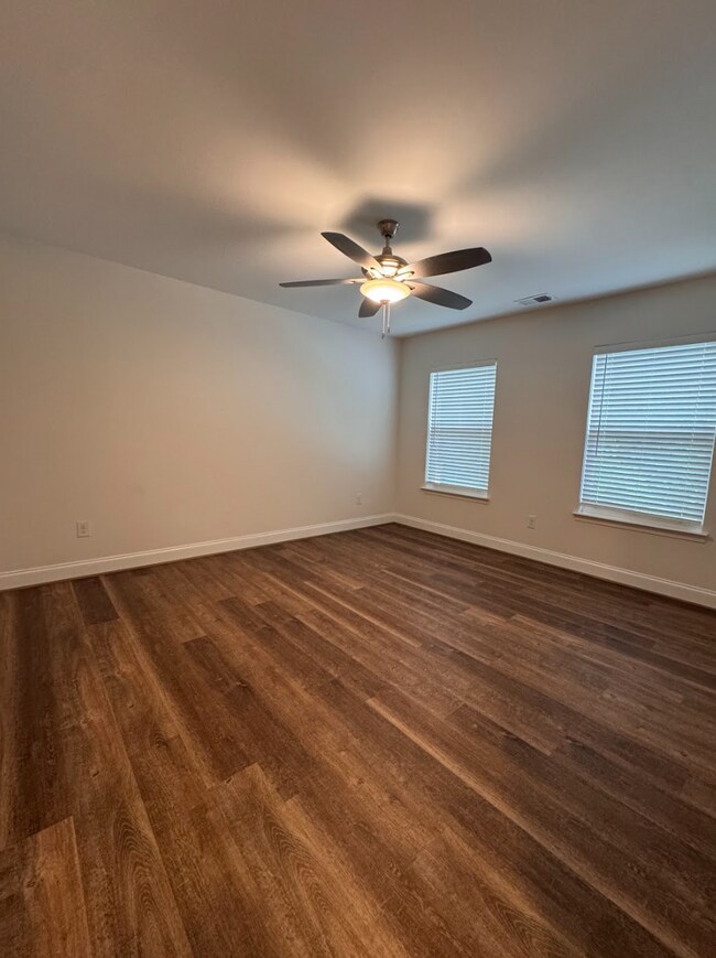 Building Photo - SIX BEDROOMS IN TRAVELERS REST?! YES, YOU READ THAT RIGHT!