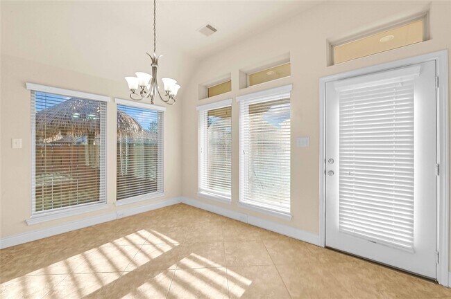 Building Photo - 28011 Hallimore Dr