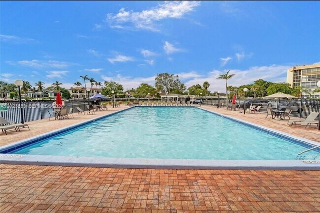 Building Photo - 601 Three Islands Boulevard