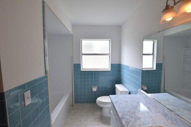 Building Photo - 3340 Alena Ct