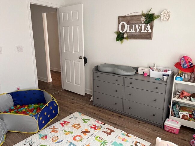 Building Photo - 10800 Old Saint Augustine Rd