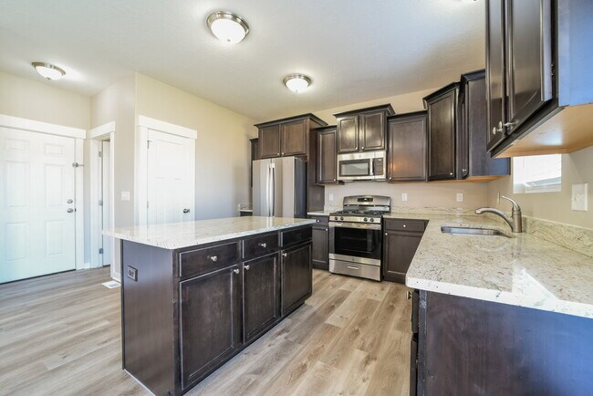 Building Photo - 13079 S Shady Elm Ct