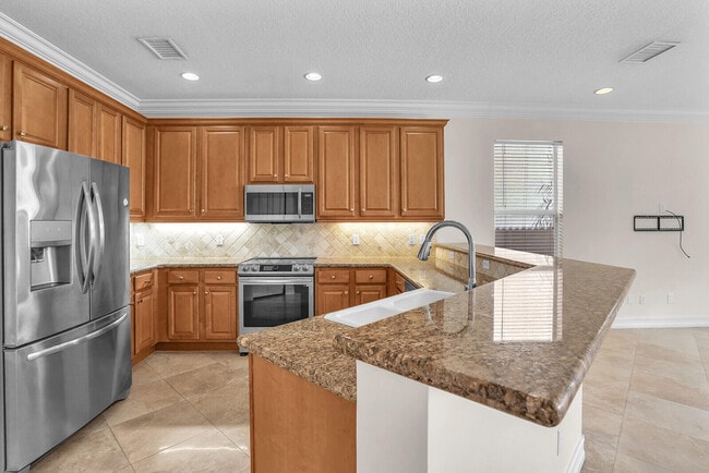 Building Photo - 11590 Rock Lake Terrace
