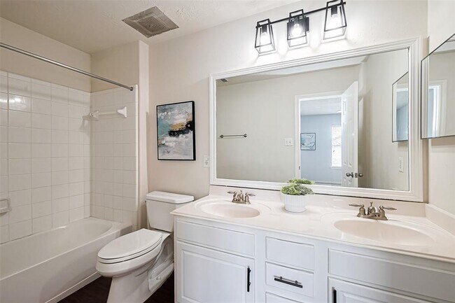 Building Photo - 24730 Blane Dr