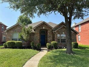 Building Photo - 10701 Nashville Dr