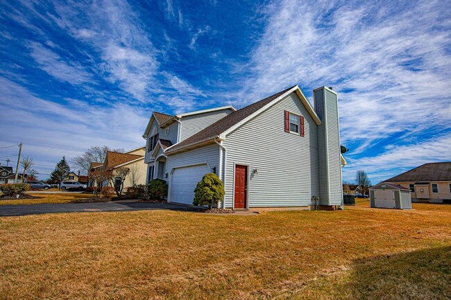 Building Photo - 2654 Ferchen St