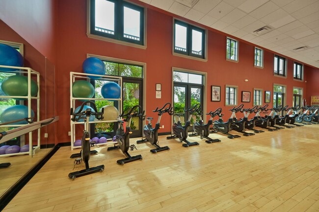 Building Photo - AVAILABLE April - 2/2.5 Townhome with 1 Car garage in Paseo!