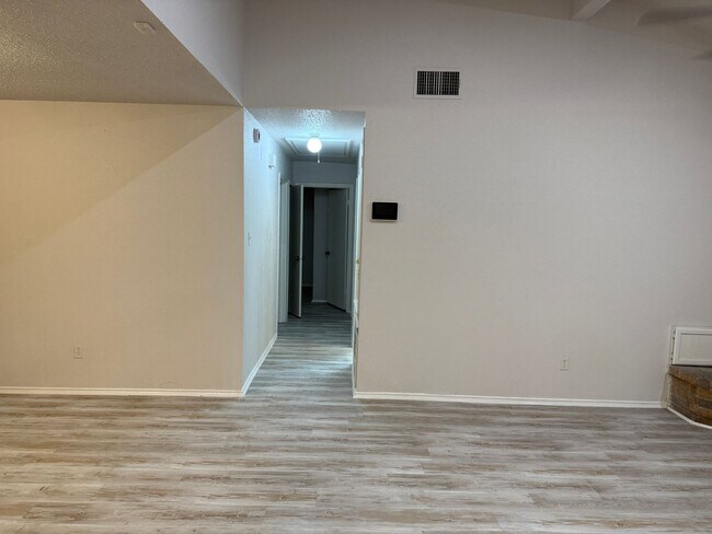 Building Photo - 11371 Fish Springs Dr