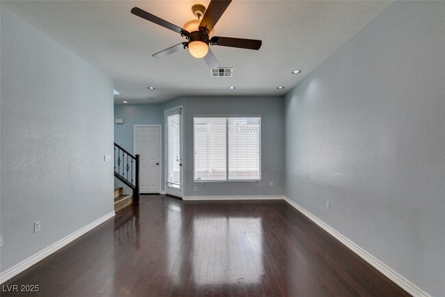 Building Photo - 8233 Shaded Arbors St