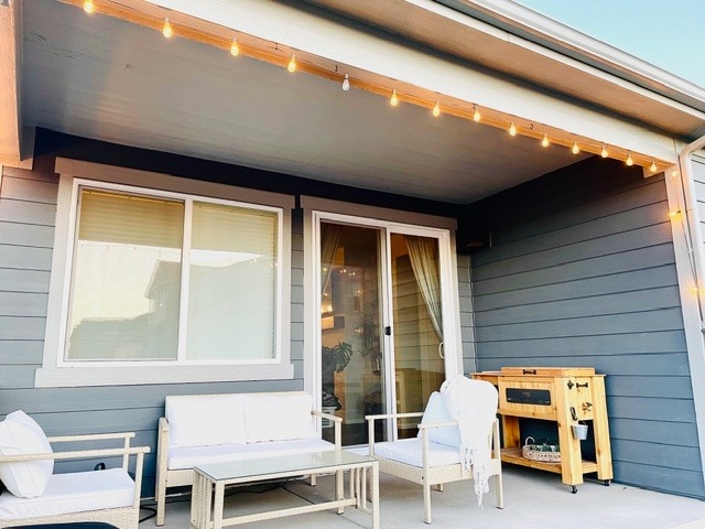 Building Photo - 13564 House Finch St