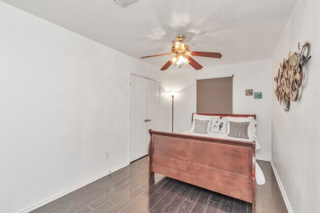 Building Photo - 7327 Enchanted Creek Dr