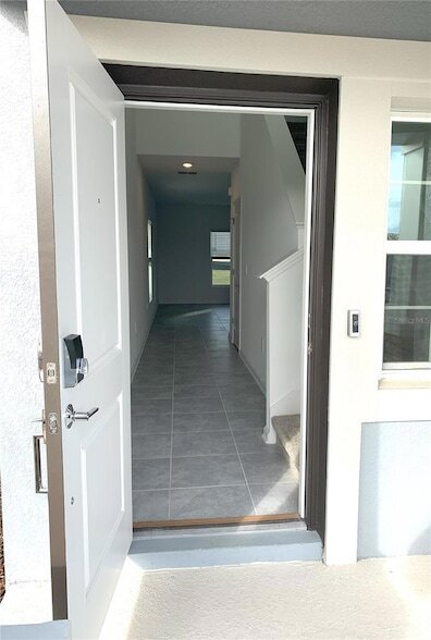 Building Photo - 2731 Runners Cir