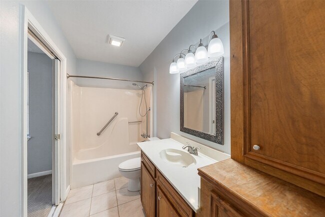 Building Photo - 11673 Robin Ln