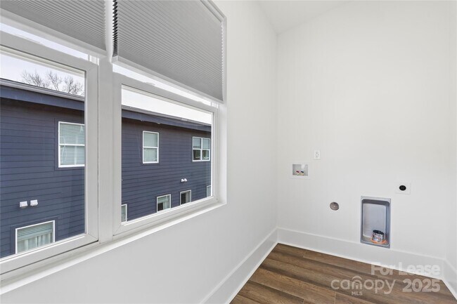 Building Photo - 1712 Pegram St