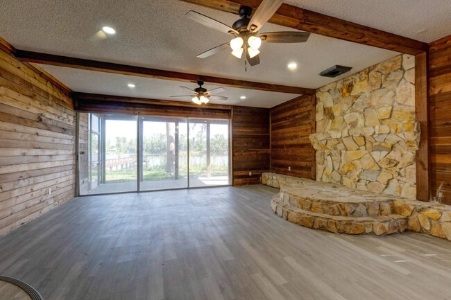 Building Photo - 17125 Rich Jo Cir