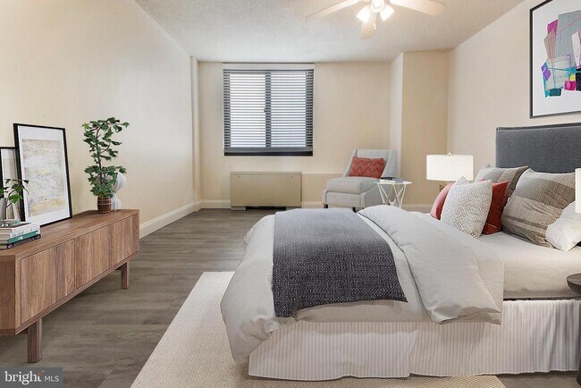 Building Photo - 7420 Westlake Terrace