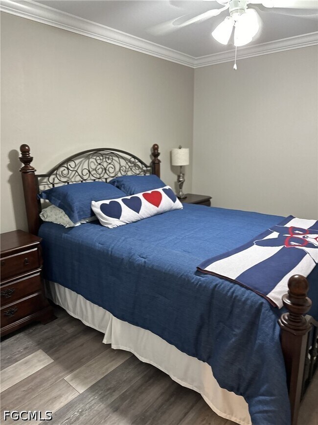 Building Photo - 10381 McArthur Palms Ln