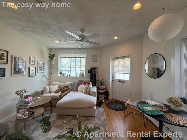 Building Photo - 300 Highland Ave