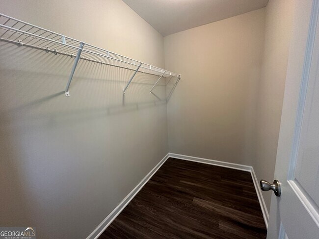 Building Photo - 24 Mill Stream Ct
