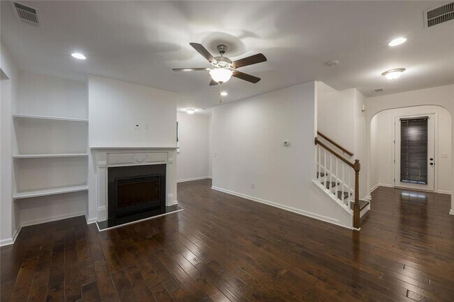 Building Photo - 2341 Attewood Dr