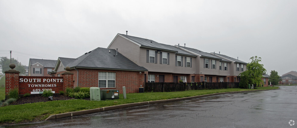 Primary Photo - South Pointe Townhomes